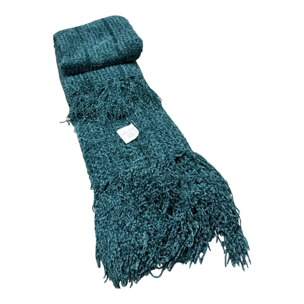 Willow Road Chunky Throw Blanket Chenille Teal Throw Blanket w/Tassels NWOT